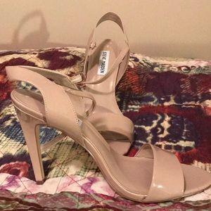 STEVE MADDEN HEELS!! BARELY WORN